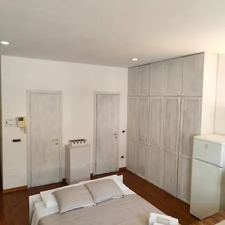 アパート Le Di Sara: Centro Storico+parcheggio A700mt ウーディネ