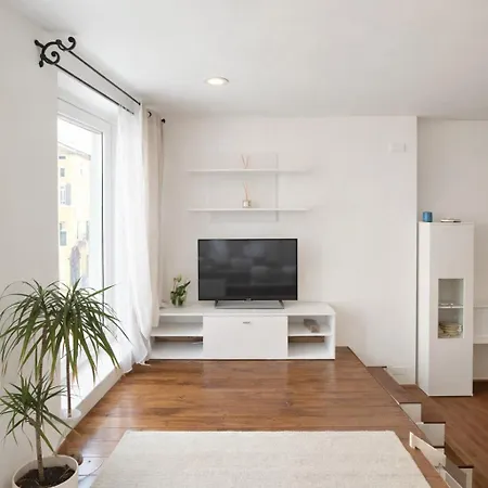 Le Di Sara: Centro Storico+parcheggio A700mt アパート